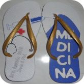 chinelos personalizados para formatura de medicina modelo 1