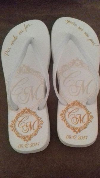 Chinelos personalizados para casamento